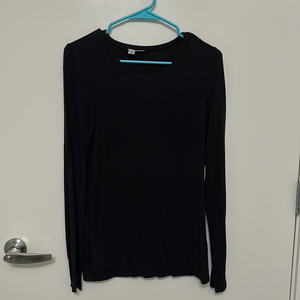 Long sleeve black shirt